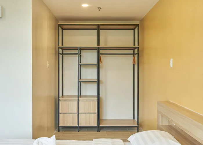 Economy Triple Room